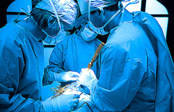 способ накладывания швов на внутренние органы без хирургии