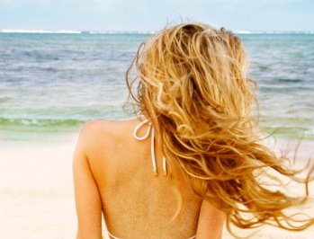 Волосы, море и солнце